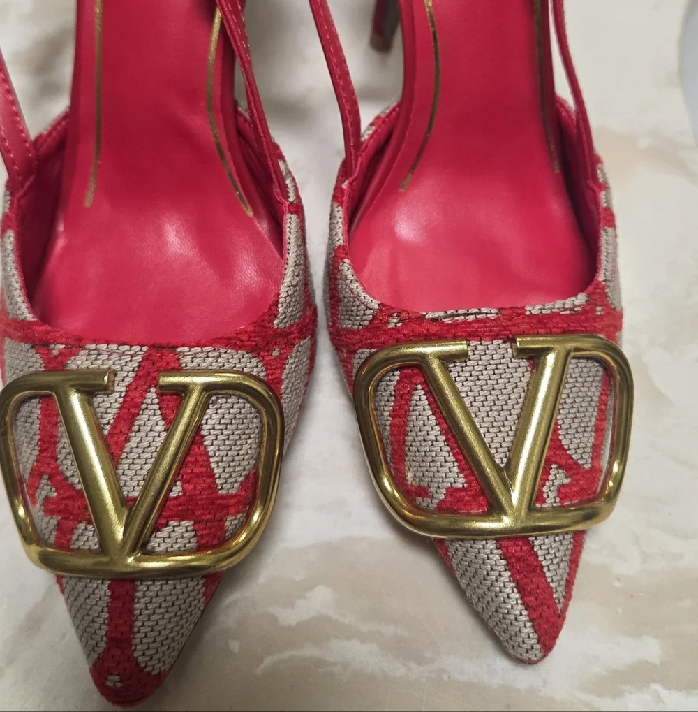 New Valentino Garavani Red and Cream Slingback Heels - Copy